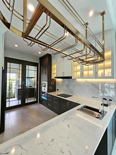 Pool Villa ให้เช่า ใกล้กาดฝรั่ง เพียง 5 นาที ค่าเช่า 170,000 บาท / เดือน รหัสทรัพย์ : No.14P021, Chiang Mai, Ban Waen, Hang Dong, Chiang Mai, 4 Bedrooms, 440 sqm, Single Detached House For Rent, by Rutchaporn Tunsiri, 500255237 - DDproperty.com