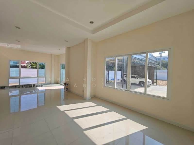 Baan Ratchaphruek Ramkhamhaeng-Suwinthawong, Bangkok, Suwinthawong Road, Saen Sab, Min Buri, Bangkok, 3 Bedrooms, 168 sqm, Single Detached House For Sale, by ERA Holding (Thailand) Co., Ltd., 500255244 - DDproperty.com