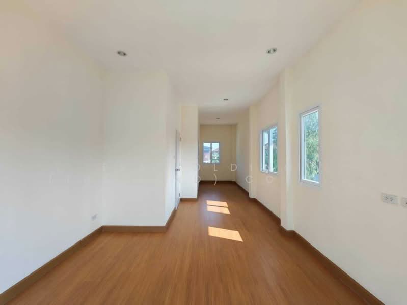 Baan Ratchaphruek Ramkhamhaeng-Suwinthawong, Bangkok, Suwinthawong Road, Saen Sab, Min Buri, Bangkok, 3 Bedrooms, 168 sqm, Single Detached House For Sale, by ERA Holding (Thailand) Co., Ltd., 500255244 - DDproperty.com