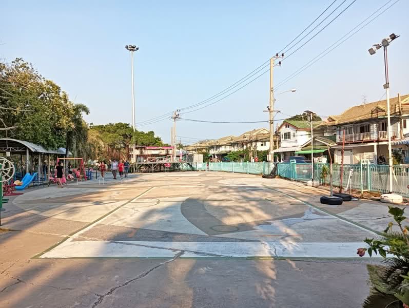 Pruksa 15 Thepharak, Samut Prakan, Praksa-Tamru Road, Phreak Sa Mai, Muang Samut Prakarn, Samut Prakan, 3 Bedrooms, 100 sqm, Townhouse For Sale, by The Best Property ตาล, 500255246 - DDproperty.com