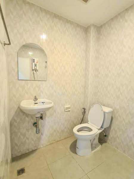 ให้เช่าทาวน์เฮาส์ ซอย.ศิริพจน์ ถ.สุขุมวิท 81, Bangkok, Bang Chak, Phra Khanong, Bangkok, 2 Bedrooms, 140 sqm, Townhouse For Rent, by Correct Property, 500255248 - DDproperty.com