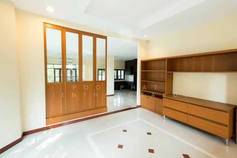 4-BR House, Bangkok, Nawamin, Bueng Kum, Bangkok, 4 Bedrooms, 357 sqm, Single Detached House For Sale, by Poomphat Tienthongsakul, 500255253 - DDproperty.com