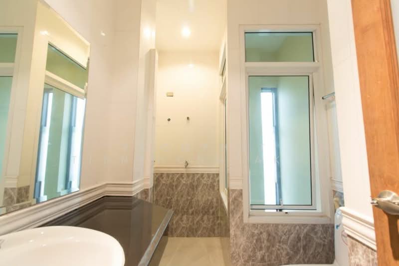 4-BR House, Bangkok, Nawamin, Bueng Kum, Bangkok, 4 Bedrooms, 357 sqm, Single Detached House For Sale, by Poomphat Tienthongsakul, 500255253 - DDproperty.com