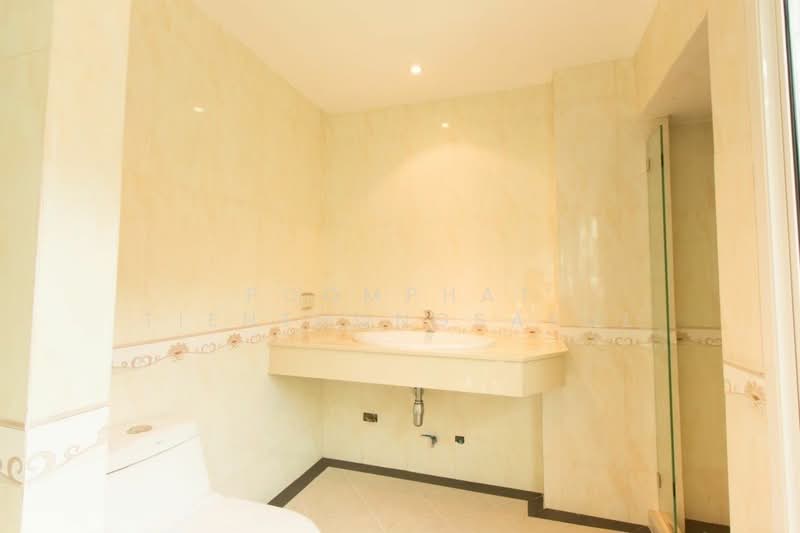 4-BR House, Bangkok, Nawamin, Bueng Kum, Bangkok, 4 Bedrooms, 357 sqm, Single Detached House For Sale, by Poomphat Tienthongsakul, 500255253 - DDproperty.com