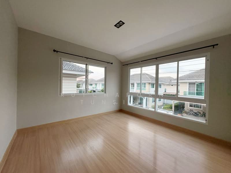 บ้านให้เช่า – ใกล้โรงเรียนนานาชาติยูนิตี้คอนคอร์ด เพียง 5 นาที ค่าเช่า 20,000 บาท / เดือน No.15H850, Chiang Mai, Chai Sa Than, Saraphi, Chiang Mai, 3 Bedrooms, 170 sqm, Single Detached House For Rent, by Rutchaporn Tunsiri, 500255257 - DDproperty.com