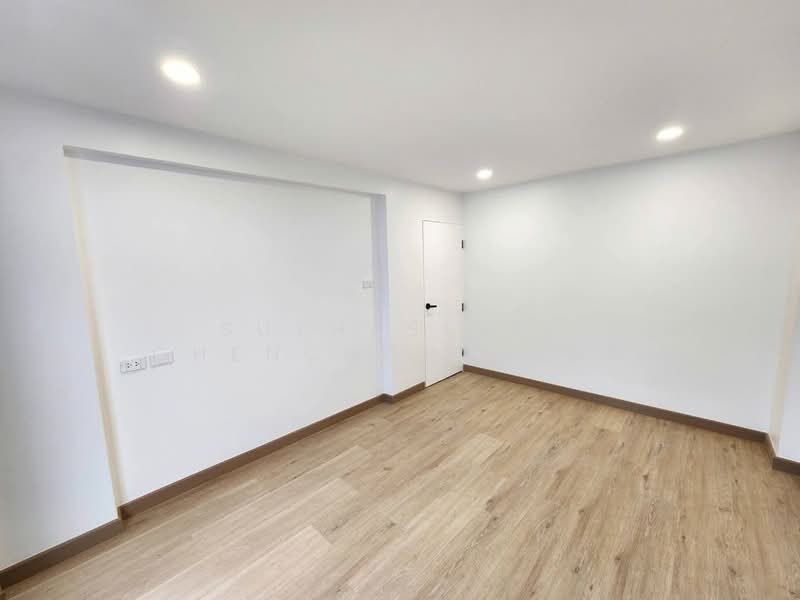 Eastwood Park, Bangkok, On Nut 36 Alley, Suan Luang, Suan Luang, Bangkok, 2 Bedrooms, 65 sqm, Condo For Sale, by Suthasinee Chenchopching, 500255274 - DDproperty.com