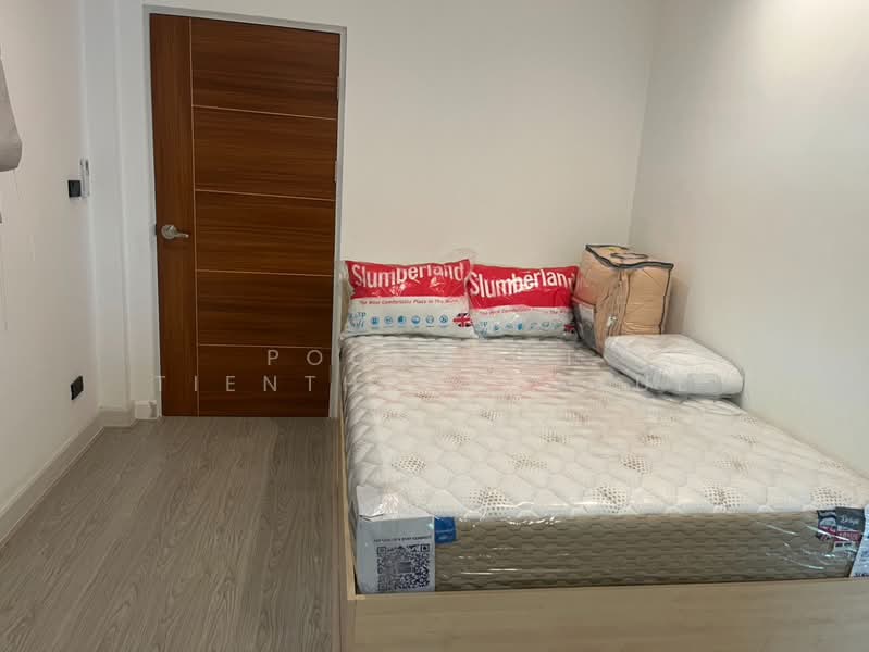 Venue ID Motorway Rama 9, Bangkok, Phatthana Chonburi Road 4, Khlong Song Ton Nun, Lat Krabang, Bangkok, 6 Bedrooms, 365 sqm, Single Detached House For Sale, by Poomphat Tienthongsakul, 500255286 - DDproperty.com