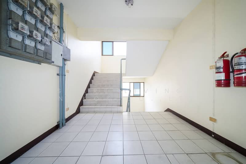 Apartment Ngamwongwan Chinnaket, Bangkok, Thung Song Hong, Lak Si, Bangkok, , 800 sqm, Shophouse For Sale, by Smart Living Bangkok Co.,Ltd., 500255315 - DDproperty.com