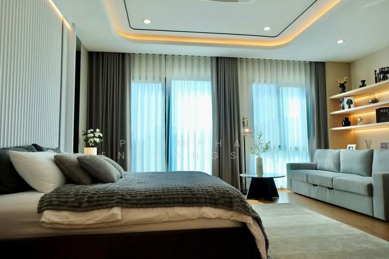 Baan Klang Muang The Edition Bangna Wongwaen, Bangkok, 189 Kanchanaphisek Road, Dok Mai, Prawet, Bangkok, 4 Bedrooms, 241 sqm, Semi-Detached House (Twin House) For Sale, by Poomphat Tienthongsakul, 500255331 - DDproperty.com