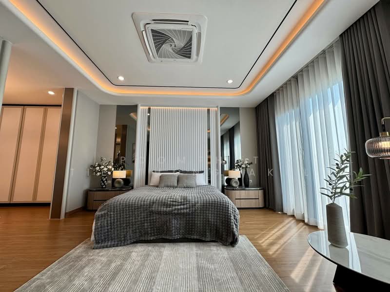 Baan Klang Muang The Edition Bangna Wongwaen, Bangkok, 189 Kanchanaphisek Road, Dok Mai, Prawet, Bangkok, 4 Bedrooms, 241 sqm, Semi-Detached House (Twin House) For Sale, by Poomphat Tienthongsakul, 500255331 - DDproperty.com