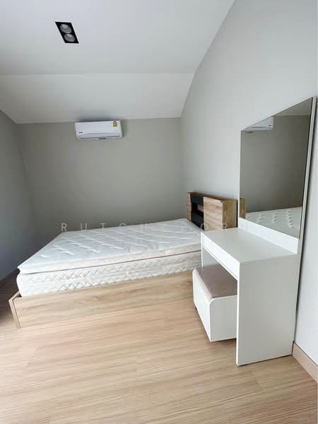 Pool Villa ให้เช่า ใกล้บิ๊กซีแม่เหียะ เพียง 10 นาที ค่าเช่า 42,000 บาท / เดือน รหัสทรัพย์ : No.9P011, Chiang Mai, Mae Hia, Muang Chiang Mai, Chiang Mai, 3 Bedrooms, 110 sqm, Single Detached House For Rent, by Rutchaporn Tunsiri, 500255369 - DDproperty.com