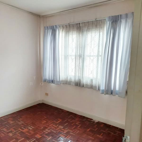 บุศรินทร์ พระยาสุเรนทร์40, Bangkok, Sam Wa Tawan Tok, Khlong Sam Wa, Bangkok, 3 Bedrooms, 100 sqm, Townhouse For Sale, by The Best Property เล็ก, 500255378 - DDproperty.com