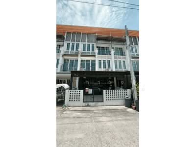ขาย - โกลเด้น ทาวน์ ลาดพร้าว เกษตรนวมินทร์-ขายทาวน์โฮม 3 ชั้น ต่อเติมหน้า-ครัวครบ นวมินทร์42 แยก27 WRK003, กรุงเทพ