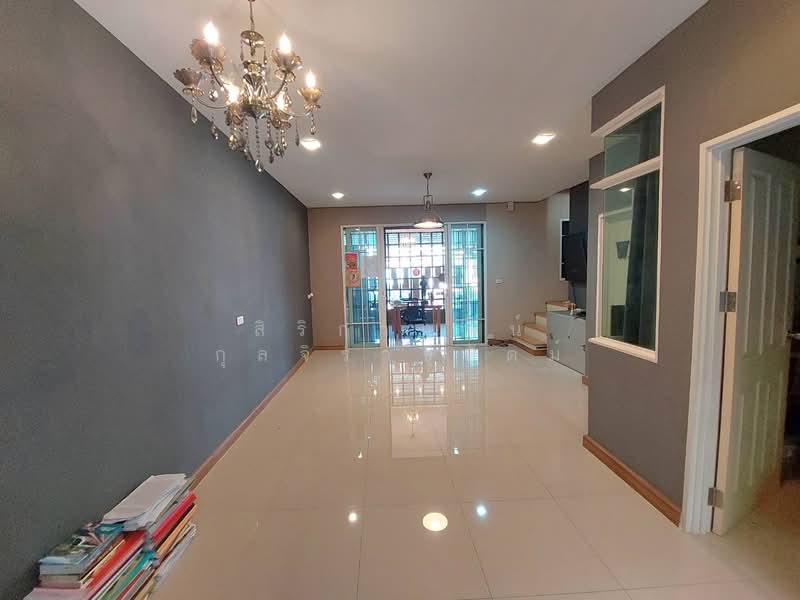 Golden Town Ladprao-Kaset Nawamin - 3-story townhome for rent, 5 bedrooms, 4 bathrooms, extended kit, Bangkok, Khlong Kum, Bueng Kum, Bangkok, 5 Bedrooms, 210 sqm, Townhouse For Rent, by สิริกาญจน์ กุลจิราธีรัตม์, 500255429 - DDproperty.com