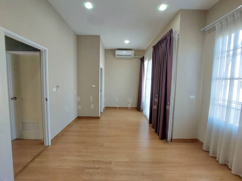 Golden Town Ladprao-Kaset Nawamin - 3-story townhome for rent, 5 bedrooms, 4 bathrooms, extended kit, Bangkok, Khlong Kum, Bueng Kum, Bangkok, 5 Bedrooms, 210 sqm, Townhouse For Rent, by สิริกาญจน์ กุลจิราธีรัตม์, 500255429 - DDproperty.com