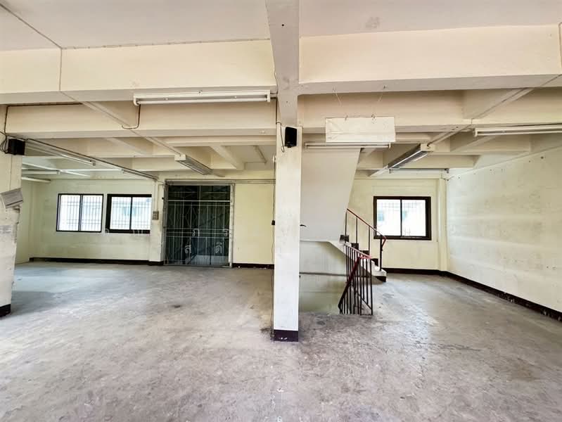 อาคารพาณิชย์ 4 ชั้น 36 ตร.ว. ใกล้ขนส่งสายใต้เก่า และขนส่งสายใต้ใหม่ ถนนบรมราชชนนี, กรุงเทพ, ถนนบรมราชชนนี, อรุณอมรินทร์, บางกอกน้อย, กรุงเทพ, 200 ตร.ม., ตึกแถว-อาคารพาณิชย์ ขาย, โดย คุณ ภรนันท์ปภัษฬ์ สวัสดิยกุล (ปู), 500255451 - DDproperty.com