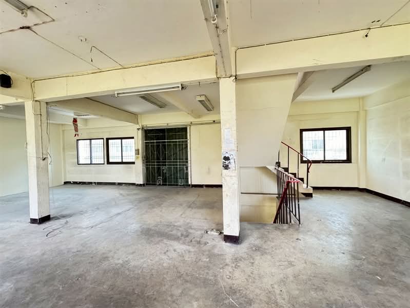 อาคารพาณิชย์ 4 ชั้น 36 ตร.ว. ใกล้ขนส่งสายใต้เก่า และขนส่งสายใต้ใหม่ ถนนบรมราชชนนี, กรุงเทพ, ถนนบรมราชชนนี, อรุณอมรินทร์, บางกอกน้อย, กรุงเทพ, 200 ตร.ม., ตึกแถว-อาคารพาณิชย์ ขาย, โดย คุณ ภรนันท์ปภัษฬ์ สวัสดิยกุล (ปู), 500255451 - DDproperty.com