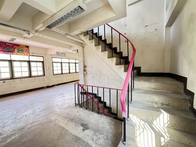 อาคารพาณิชย์ 4 ชั้น 36 ตร.ว. ใกล้ขนส่งสายใต้เก่า และขนส่งสายใต้ใหม่ ถนนบรมราชชนนี, Bangkok, ถนนบรมราชชนนี, Arun Amarin, Bangkok Noi, Bangkok, , 200 sqm, Shophouse For Sale, by คุณ ภรนันท์ปภัษฬ์ สวัสดิยกุล (ปู), 500255451 - DDproperty.com