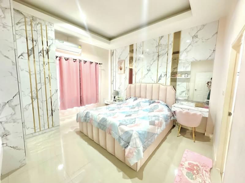 หมู่บ้านรวิพร ร่มไทร่ หนองปลาไหล, ชลบุรี, หนองปลาไหล, บางละมุง, ชลบุรี, 126 ตร.ม., บ้านเดี่ยว ขาย, โดย HOME Real Estate Service, 500255480 - DDproperty.com
