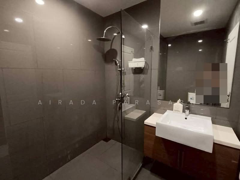 Noble Revo Silom, Bangkok, 88 Soi Surasak Surasak Road, Silom, Bang Rak, Bangkok, 1 Bedroom, 33 sqm, Condo For Rent, by Airada Parasarn, 500255507 - DDproperty.com