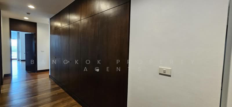 Royal Residence Park, Bangkok, 99 Royal Resident Park Lumphini, Lumphini, Pathum Wan, Bangkok, 4 Bedrooms, 275 sqm, Condo For Rent, by BANGKOK PROPERTY AGENTS, 500255535 - DDproperty.com