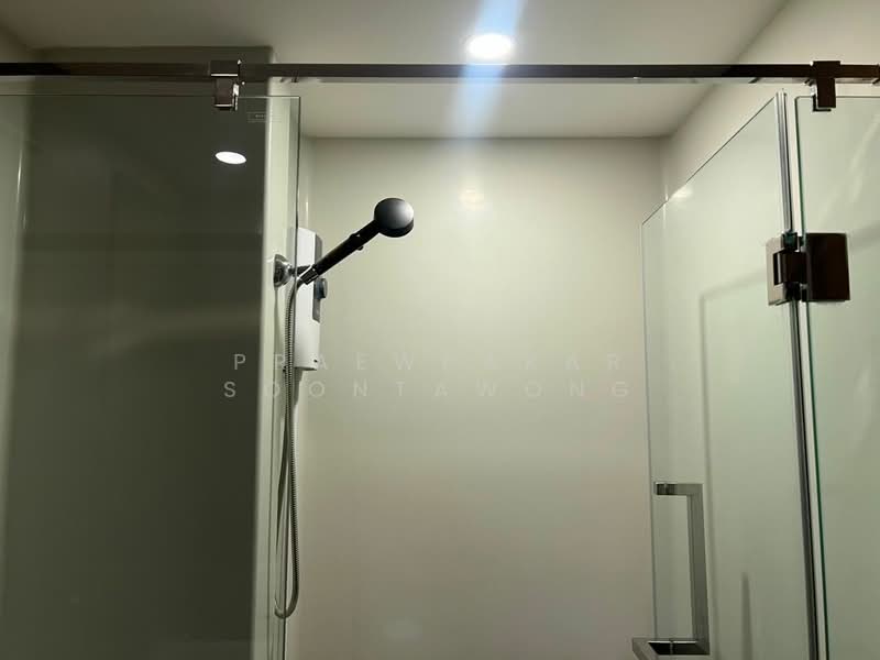 Blossom Condo @ Sathorn-Charoenrat, Bangkok, Charoen Rat Road, Thung Wat Don, Sathon, Bangkok, 1 Bedroom, 30 sqm, Condo For Rent, by Praewpakar Soontawong, 500255538 - DDproperty.com