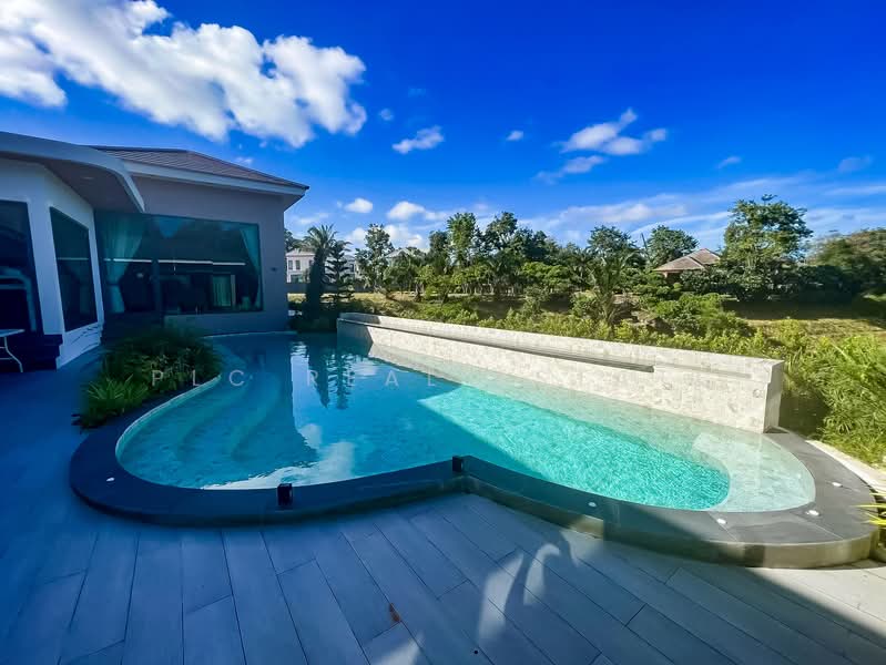 Mabprachan Luxury Villa for Sale 4 Bedroom Lake View, Chon Buri (Pattaya), Bang Lamung, Bang Lamung (Pattaya), Chon Buri (Pattaya), 4 Bedrooms, 630 sqm, Villa For Sale, by PLC real estate, 500255553 - DDproperty.com