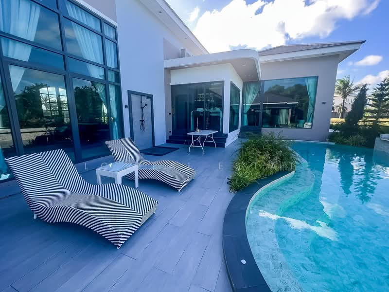 Mabprachan Luxury Villa for Sale 4 Bedroom Lake View, Chon Buri (Pattaya), Bang Lamung, Bang Lamung (Pattaya), Chon Buri (Pattaya), 4 Bedrooms, 630 sqm, Villa For Sale, by PLC real estate, 500255553 - DDproperty.com