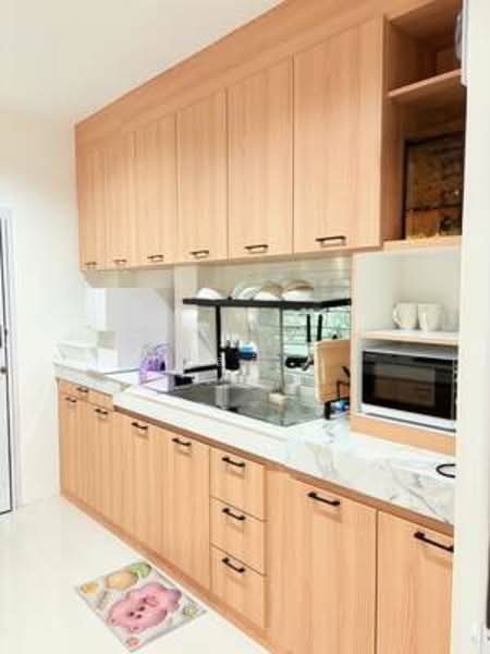 บ้านแต่งครบ พร้อมอยู่ ใจกลางเชียงใหม่! แค่ถือกระเป๋าเข้าอยู่ได้เลย ฟรีเฟอร์ฯ + เครื่องใช้ไฟฟ้าใหม่ทั, Chiang Mai, Pa Tun, Muang Chiang Mai, Chiang Mai, 3 Bedrooms, 120 sqm, Single Detached House For Sale, by เรียลตี้ วัน, 500255566 - DDproperty.com