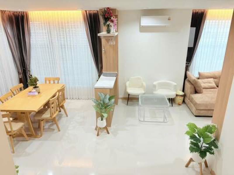 บ้านแต่งครบ พร้อมอยู่ ใจกลางเชียงใหม่! แค่ถือกระเป๋าเข้าอยู่ได้เลย ฟรีเฟอร์ฯ + เครื่องใช้ไฟฟ้าใหม่ทั, เชียงใหม่, ป่าตัน, เมืองเชียงใหม่, เชียงใหม่, 120 ตร.ม., บ้านเดี่ยว ขาย, โดย เรียลตี้ วัน, 500255566 - DDproperty.com