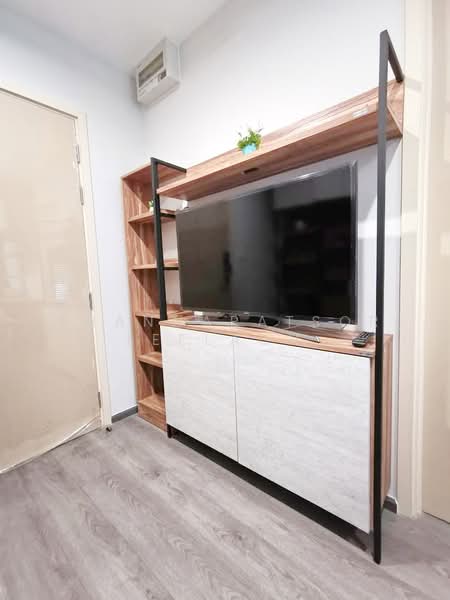 Rich Park @ Triple Station, Bangkok, 591 Srinakarin Road, Suan Luang, Suan Luang, Bangkok, 1 Bedroom, 26 sqm, Condo For Sale, by Thannapatsorn Leelacherdchai, 500255585 - DDproperty.com