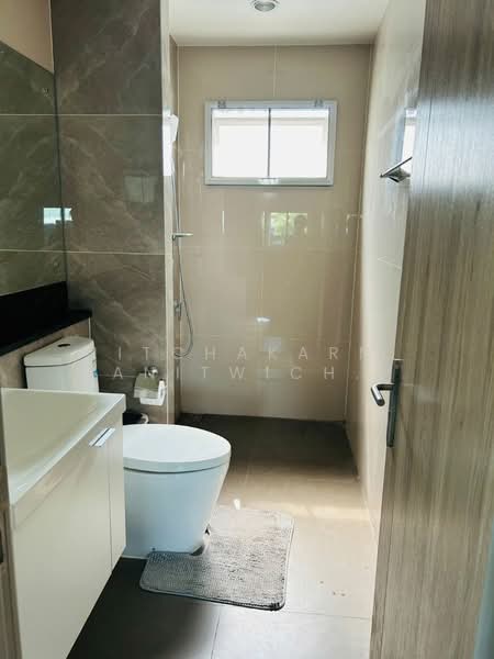 The Palm Krungthep Kreetha-Wongwaen, Bangkok, 29 Krungthep Kreetha Road, Saphan Sung, Saphan Sung, Bangkok, 5 Bedrooms, 222 sqm, Single Detached House For Rent, by Nitchakarn  Wanitwichakornkit , 500255620 - DDproperty.com