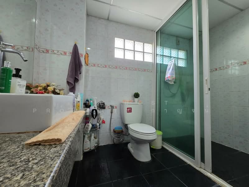 หมู่บ้านธันยกานต์ มัยลาภ, Bangkok, Chorake Bua, Lat Phrao, Bangkok, 4 Bedrooms, 120 sqm, Townhouse For Sale, by The Best Property กาญจน์, 500255642 - DDproperty.com