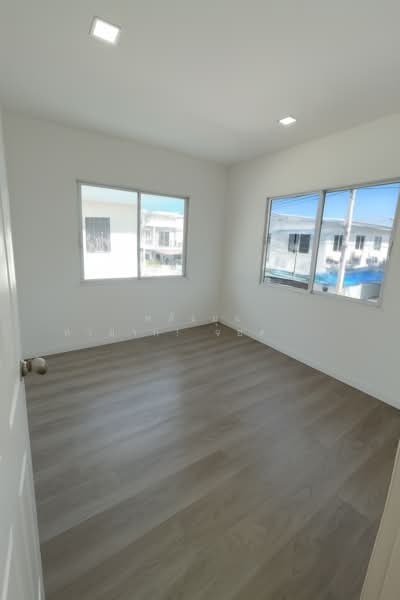 Nirun Ville 59, Samut Prakan, Bang Mueng, Muang Samut Prakarn, Samut Prakan, 3 Bedrooms, 48 sqm, Townhouse For Sale, by หลังมุม หายาก! จอดรถนอกรั้วบ้านได้เพิ่มสองคัน!! ทาวน์โฮม นิรันดร์ วิลล์ 59 (Nirun Ville 59) 24 ตร.ว., 500255675 - DDproperty.com
