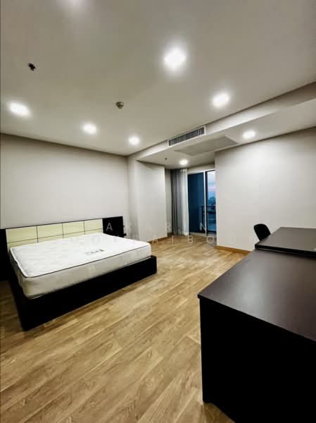 Nusasiri Grand, Bangkok, Soi Sukhumvit 42, Phra Kanong, Khlong Toei, Bangkok, 2 Bedrooms, 80 sqm, Condo For Rent, by Nakarin  Sookpaiboon, 500255679 - DDproperty.com