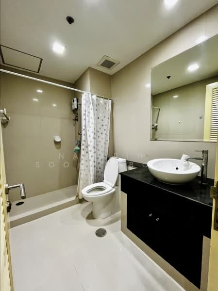 Nusasiri Grand, Bangkok, Soi Sukhumvit 42, Phra Kanong, Khlong Toei, Bangkok, 2 Bedrooms, 80 sqm, Condo For Rent, by Nakarin  Sookpaiboon, 500255679 - DDproperty.com