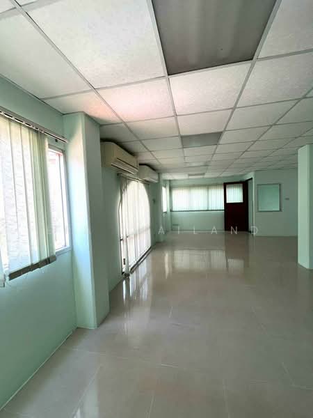 ฟีนิกซ์ ปาร์ค, Pathum Thani, Khlong Song, Khlong Luang, Pathum Thani, 3 Bedrooms, 345 sqm, Townhouse For Sale, by ERA Thailand, 500255683 - DDproperty.com