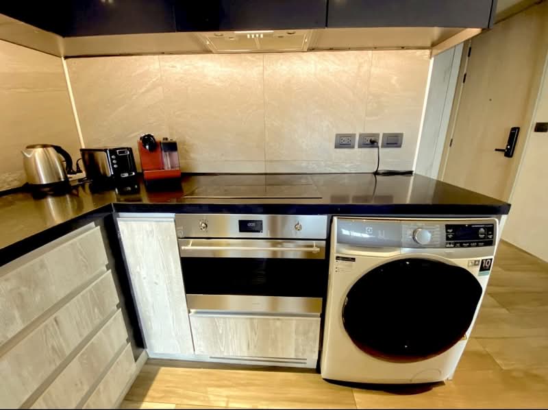 The Lofts Asoke, Bangkok, Sukhumvit 21 Road, Khlongtoei Nua, Watthana, Bangkok, 2 Bedrooms, 75 sqm, Condo For Rent, by Supajee Wattanarom, 500255756 - DDproperty.com