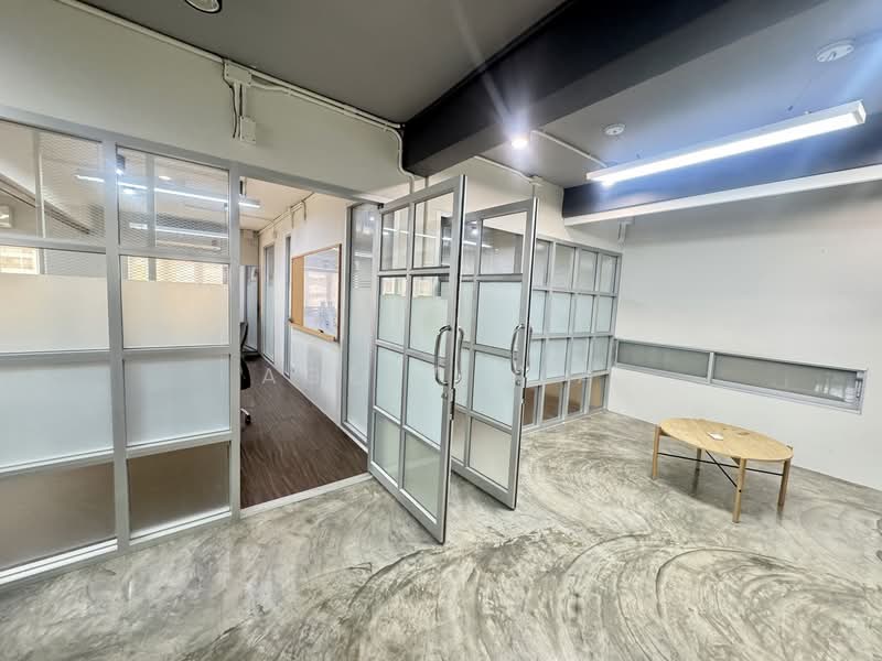 Ready-to-use office space for rent in the Silom area, near BTS Saint Louis Station (SPSAD3935), Bangkok, ถนนปั้น-สีลม, Silom, Bang Rak, Bangkok, , 80 sqm, Office Space For Rent, by Agent Pla, 500255758 - DDproperty.com
