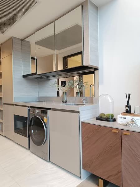 The Crest Park Residences, Bangkok, 1198 Phahonyothin Road, Jom Phon, Chatuchak, Bangkok, 2 Bedrooms, 50 sqm, Condo For Sale, by Nami E., 500255842 - DDproperty.com