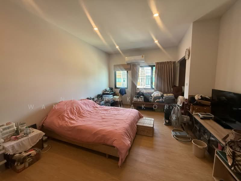 PLEX Onnut - Wongwaen, Bangkok, Sukhaphiban 2 Road, Dok Mai, Prawet, Bangkok, 3 Bedrooms, 150 sqm, Townhouse For Sale, by Nitchakarn  Wanitwichakornkit , 500255858 - DDproperty.com