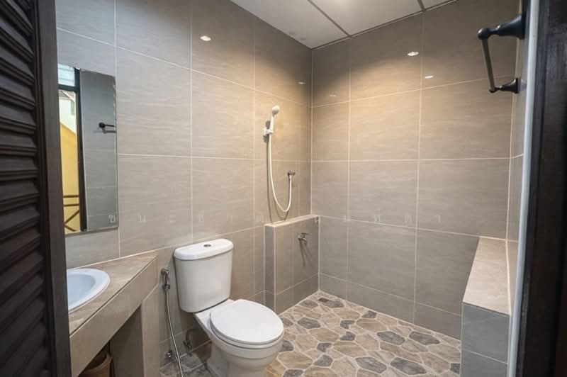 หมู่บ้านเกษราคลาสสิคโฮม, Bangkok, Khan Na Yao, Khan Na Yao, Bangkok, 4 Bedrooms, 124 sqm, Townhouse For Sale, by ชนะชาติ นนท์ตา, 500255861 - DDproperty.com