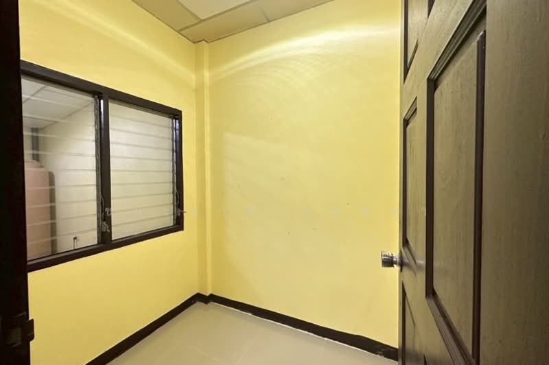 หมู่บ้านเกษราคลาสสิคโฮม, Bangkok, Khan Na Yao, Khan Na Yao, Bangkok, 4 Bedrooms, 124 sqm, Townhouse For Sale, by ชนะชาติ นนท์ตา, 500255861 - DDproperty.com