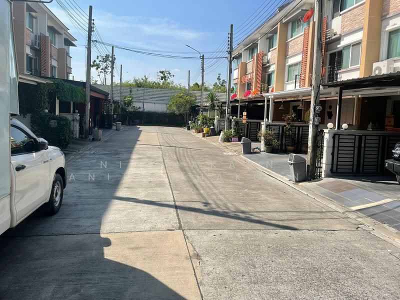 undefined, Bangkok, Nuan Chan, Bueng Kum, Bangkok, 3 Bedrooms, 300 sqm, Townhouse For Sale, by Nitchakarn  Wanitwichakornkit , 500255873 - DDproperty.com