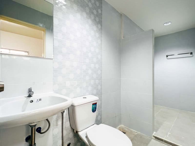 Baan Phrueksa D, Pathum Thani, Liab Klong Sam Road, Khlong Sam, Khlong Luang, Pathum Thani, 2 Bedrooms, 120 sqm, Townhouse For Sale, by Somchai Ruechajirakit, 500255877 - DDproperty.com