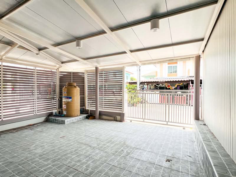 Baan Phrueksa D, Pathum Thani, Liab Klong Sam Road, Khlong Sam, Khlong Luang, Pathum Thani, 2 Bedrooms, 120 sqm, Townhouse For Sale, by Somchai Ruechajirakit, 500255877 - DDproperty.com