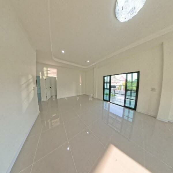 บ้านใหม่แกะกล่อง ราคาไม่ถึง 3 ล้าน! ได้พื้นที่เยอะ เงียบสงบ น่าอยู่สุดๆ พร้อมของแถมจัดเต็ม บ้านเดี่ย, Chiang Mai, Nong Yaeng, San Sai, Chiang Mai, 3 Bedrooms, 148 sqm, Single Detached House For Sale, by เรียลตี้ วัน, 500255892 - DDproperty.com