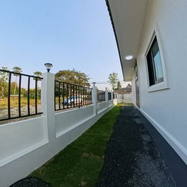 บ้านใหม่แกะกล่อง ราคาไม่ถึง 3 ล้าน! ได้พื้นที่เยอะ เงียบสงบ น่าอยู่สุดๆ พร้อมของแถมจัดเต็ม บ้านเดี่ย, เชียงใหม่, หนองแหย่ง, สันทราย, เชียงใหม่, 148 ตร.ม., บ้านเดี่ยว ขาย, โดย เรียลตี้ วัน, 500255892 - DDproperty.com