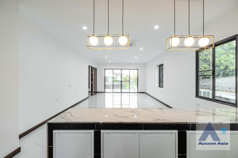 Newly renovated modern home, suitable for a home office, with a large terrace in Sukhumvit, Bangkok, Khlong Tan Nua, Watthana, Bangkok, 4 Bedrooms, 734 sqm, Single Detached House For Rent, by Accom Asia, 500255896 - DDproperty.com