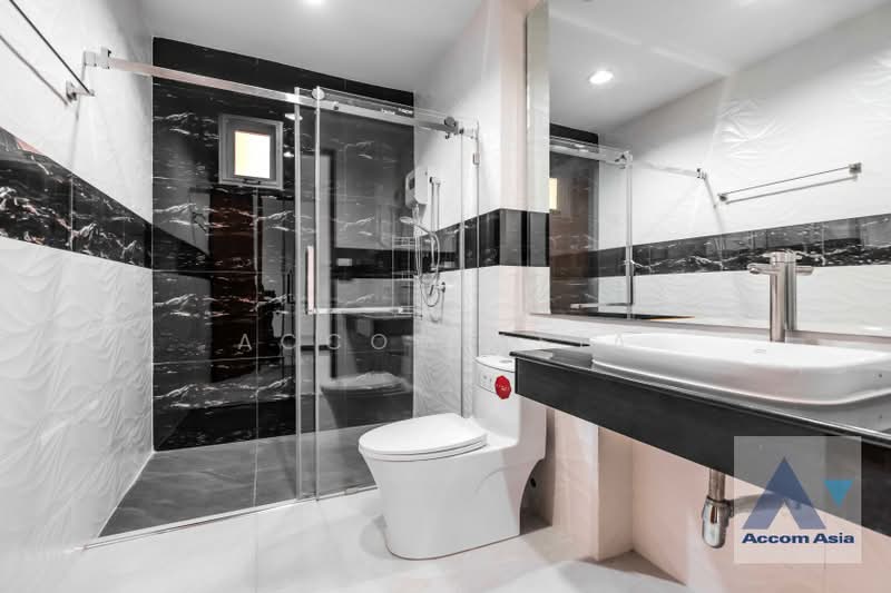 บ้านรีโนเวทใหม่ สไตล์โมเดิร์น เหมาะทำโฮมออฟฟิศ มีระเบียงขนาดใหญ่ ในสุขุมวิท, กรุงเทพ, คลองตันเหนือ, วัฒนา, กรุงเทพ, 734 ตร.ม., บ้านเดี่ยว ให้เช่า, โดย Accom Asia, 500255896 - DDproperty.com